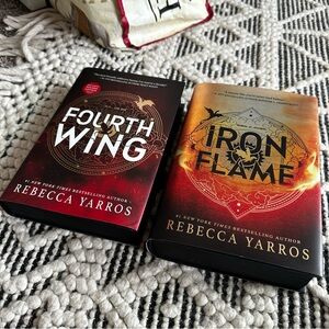 Fourth Wing Holiday Edition & Iron Flame Both Sprayed Edges Rebecca yarros